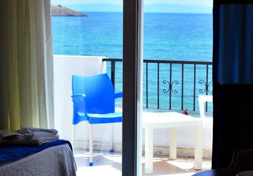 Gumuldur Mavi Deniz Hotel 3*,