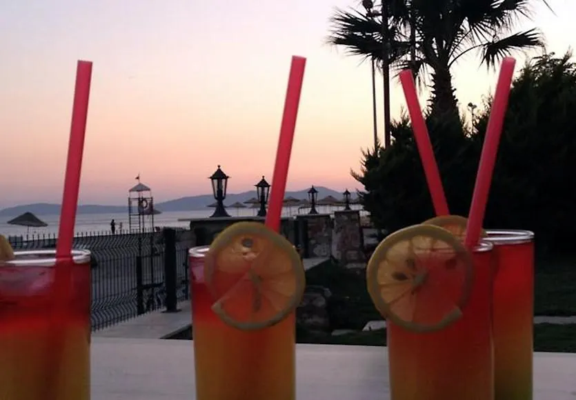 Gumuldur Mavi Deniz Hotel